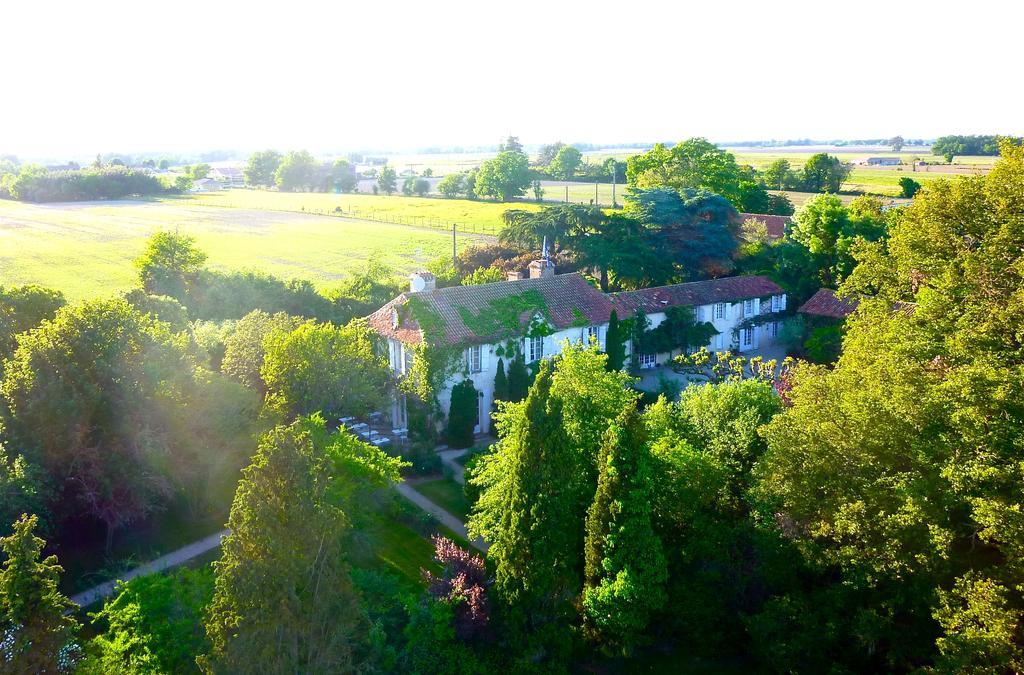Bed and Breakfast Domaine De Bassibe Segos Екстер'єр фото