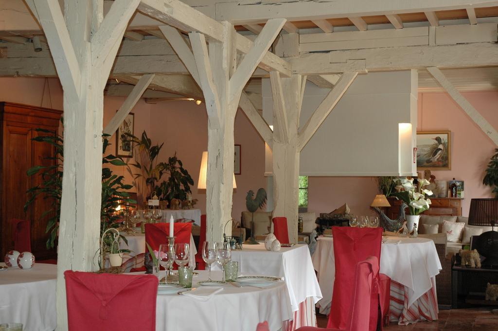 Bed and Breakfast Domaine De Bassibe Segos Екстер'єр фото